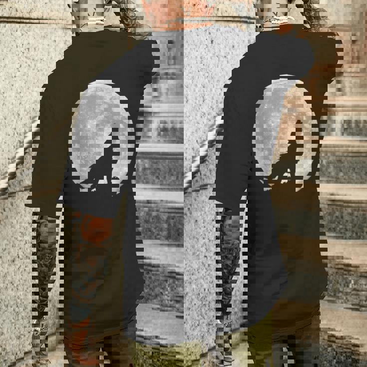 月に吠えるオオカミのシルエット。 メンズTシャツ バックプリント 彼への贈り物