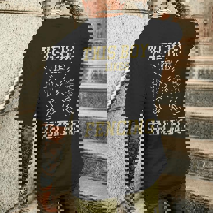 男の子はフェンシングが好き スポーツ 趣味 フェンシング メンズTシャツ バックプリント 彼への贈り物
