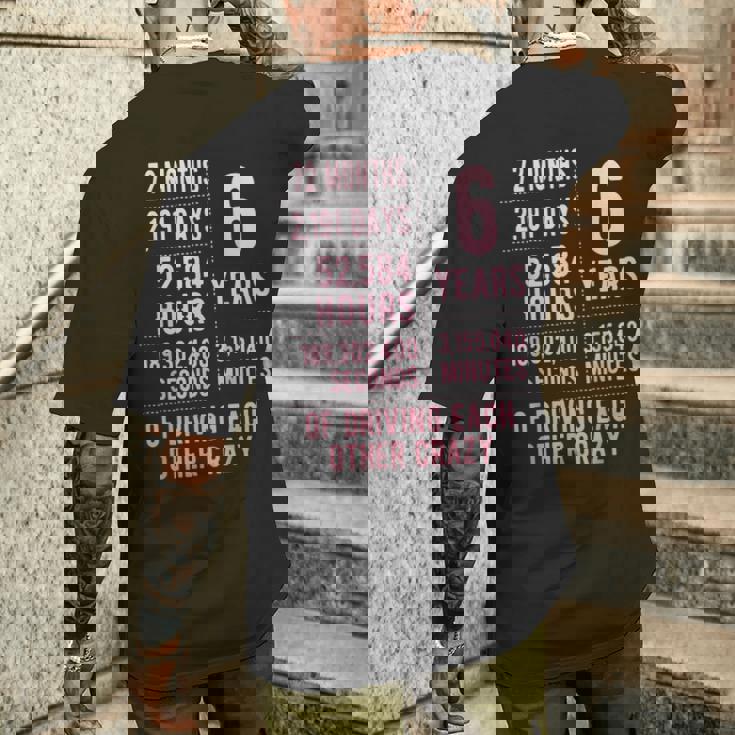 結婚6年 おもしろい 結婚6周年 メンズTシャツ バックプリント 彼への贈り物