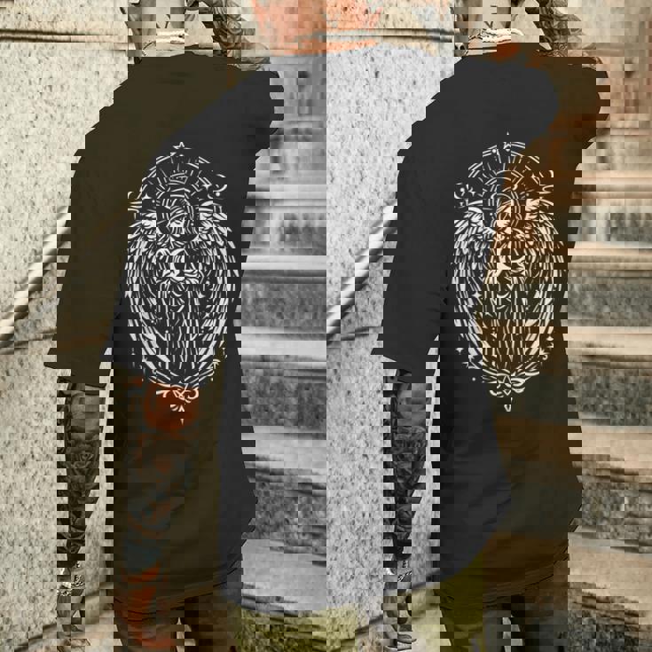 翼と月を持つ天使のシンボル神聖な神秘的な芸術 メンズTシャツ バックプリント 彼への贈り物