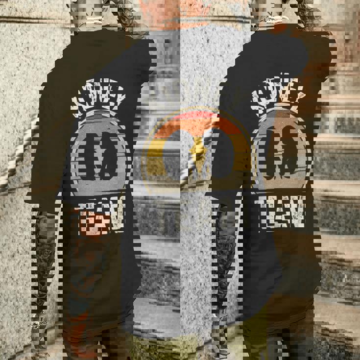 腎臓チーム 透析 テックウィーク 技術者 腎臓 看護師 メンズTシャツ バックプリント 彼への贈り物