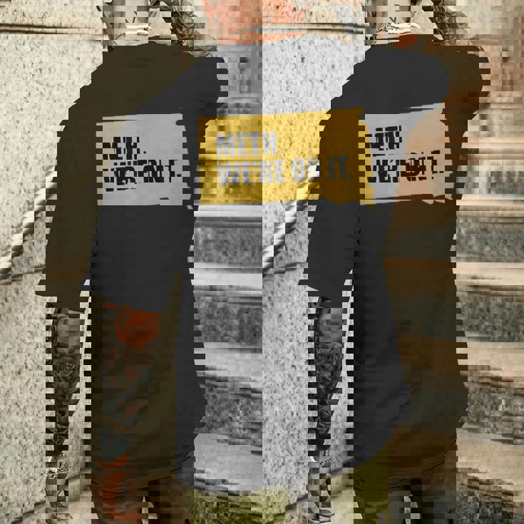 覚せい剤、やってるよ メンズTシャツ バックプリント 彼への贈り物