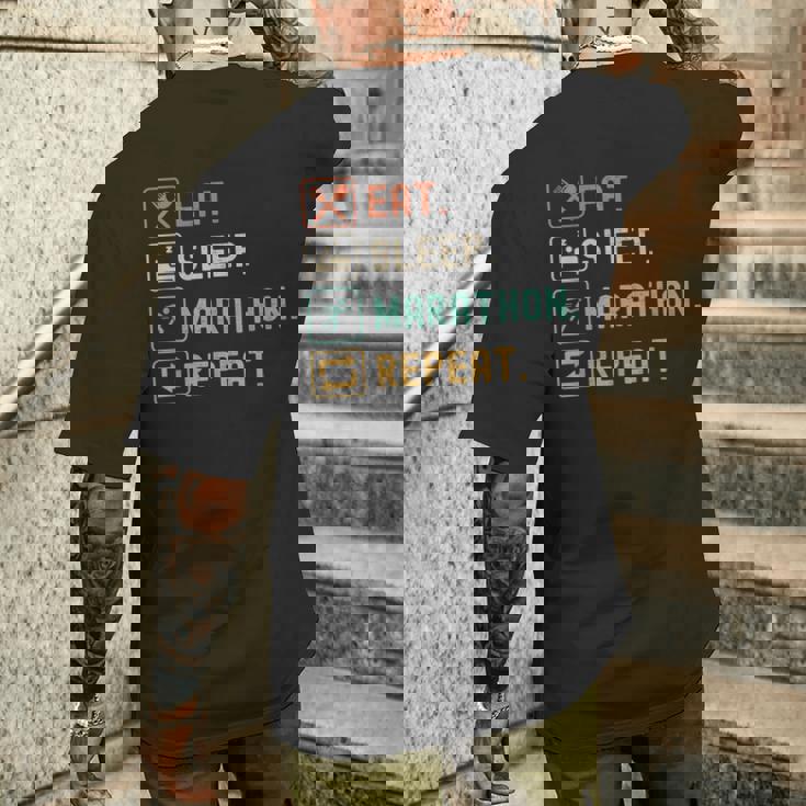 食べる睡眠マラソンリピート面白いマラソンランナー メンズTシャツ バックプリント 彼への贈り物