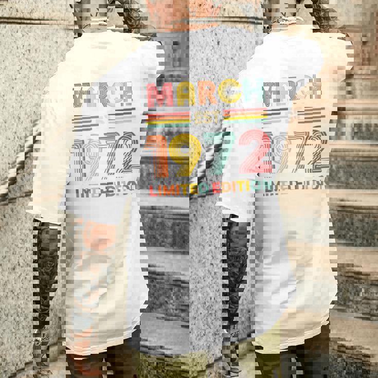 1972年3月日 誕生日 限定版 54歳 54歳 メンズTシャツ バックプリント 彼への贈り物