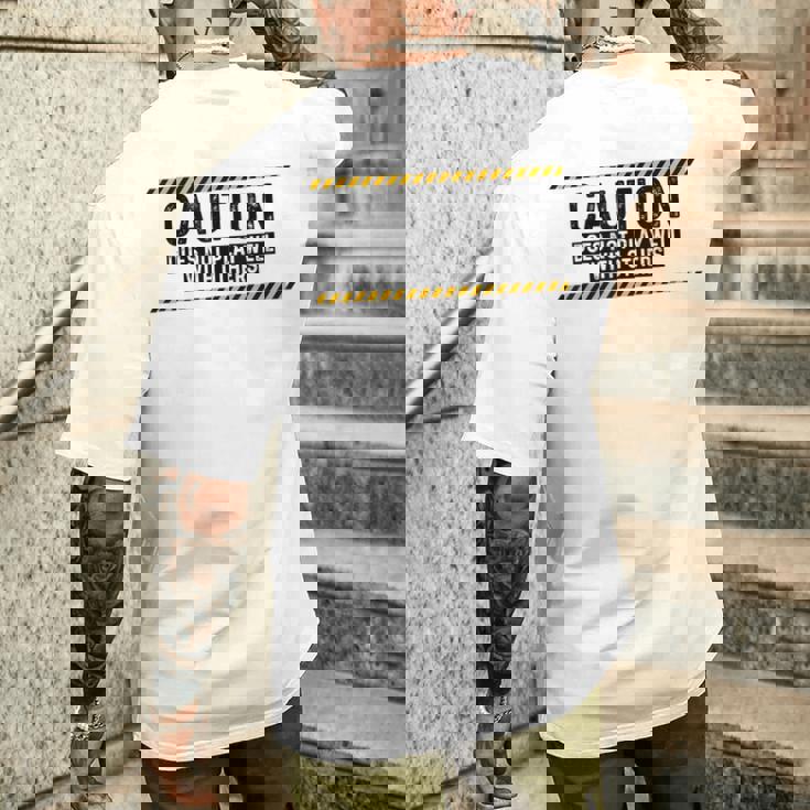 Caution Does Not Play Well With Others メンズTシャツ バックプリント 彼への贈り物