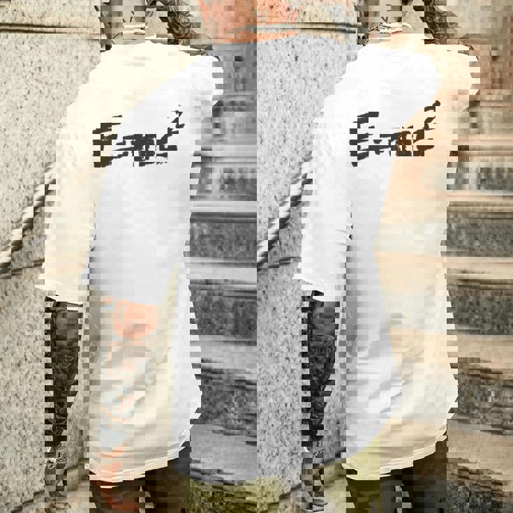 E Mc2 面白い 物理学 サイエンス シャツ エネルギー 質量光 速度 メンズTシャツ バックプリント 彼への贈り物