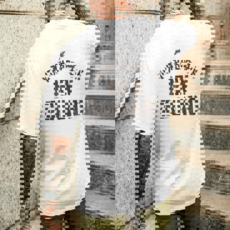 I'd Rather Be In New Zealand Nz Fern Kiwi ギフト メンズTシャツ バックプリント 彼への贈り物