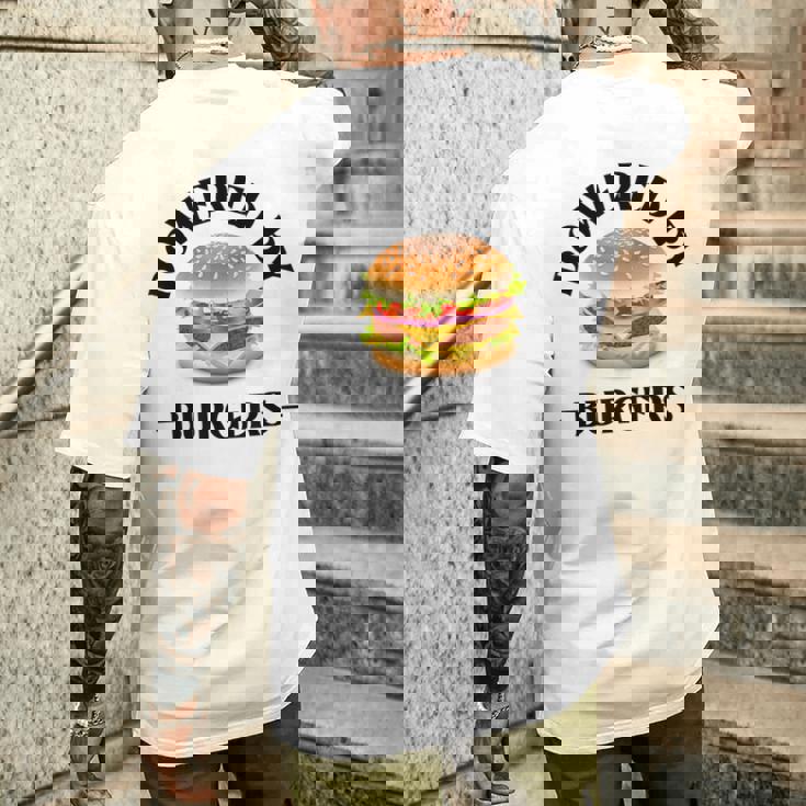Powered By Burgers ファーストフード愛好家 面白いビーフバーガー メンズTシャツ バックプリント 彼への贈り物