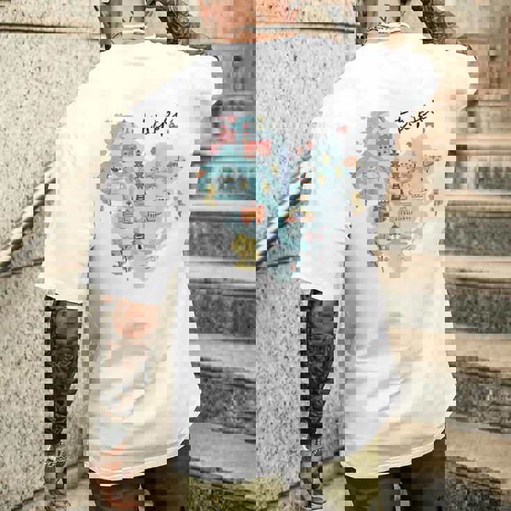 Travel Around Asia 台湾 台北地図 バケーション お土産 メンズTシャツ バックプリント 彼への贈り物