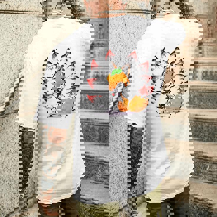 キタキツネ 狐 九尾 メンズTシャツ バックプリント 彼への贈り物