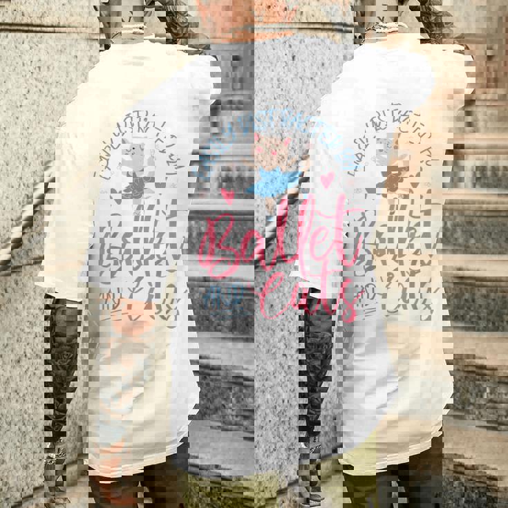 バレエダンサー ダンスガール バレリーナ 猫 気が散りやすい メンズTシャツ バックプリント 彼への贈り物