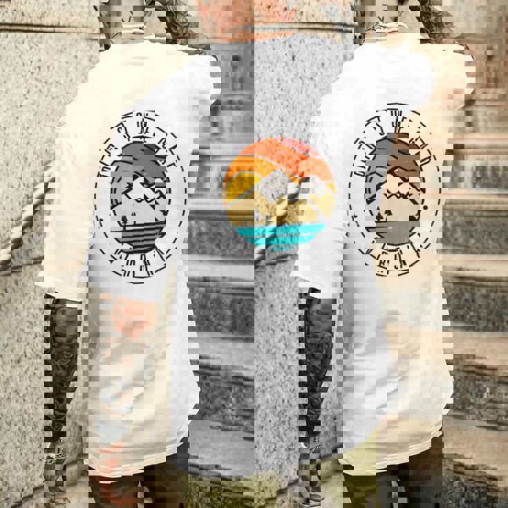 ミニマリスト アウトドア ビッグストーン ギャップ バージニアa メンズTシャツ バックプリント 彼への贈り物