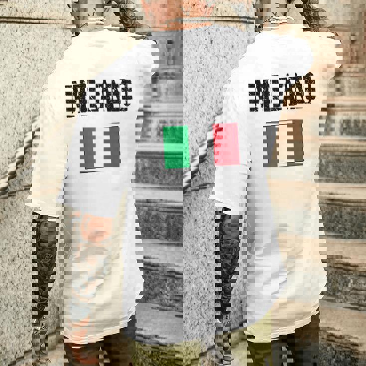 ミラノ イタリア ミラノ イタリー 旗 イタリアン メンズTシャツ バックプリント 彼への贈り物