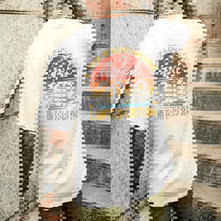 レトロ2018年3月限定版 8歳8歳の誕生日 メンズTシャツ バックプリント 彼への贈り物