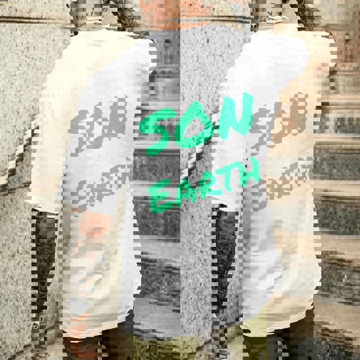 息子の男のための最高の息子の誕生日プレゼント Beston I Know On Earth メンズTシャツ バックプリント 彼への贈り物