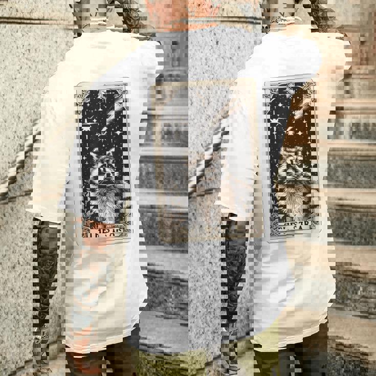 星のタロットカード アライグマ 占星術 神秘的なアライグマ メンズTシャツ バックプリント 彼への贈り物