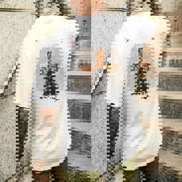 祈り 戦士 ライオン ユダ グラフィック クリスチャン クロスバック プリント メンズTシャツ バックプリント 彼への贈り物