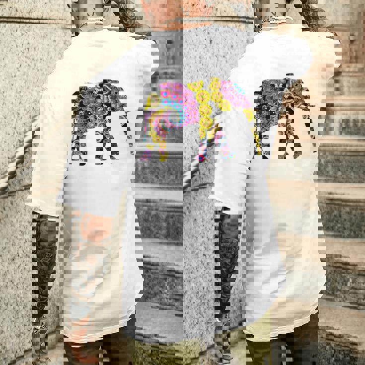 象のシルエット、かわいいボヘミアンデザイン。 メンズTシャツ バックプリント 彼への贈り物