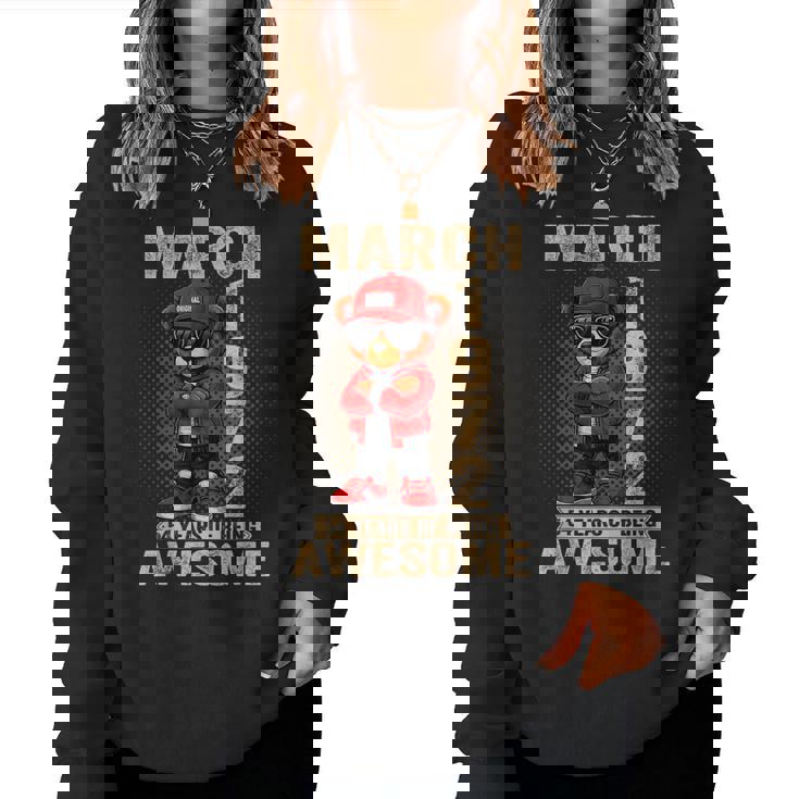 3月 54歳の誕生日 男性 女性 1972年 素晴らしいテディベア レディーススウェットシャツ