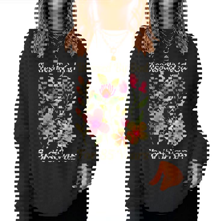 85歳 神様の祝福 かわいい庭の花 85歳の誕生日 長袖tシャツ レディーススウェットシャツ