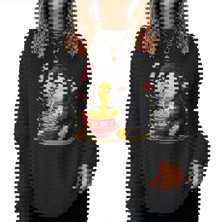 ペンギン食べる ラーメン 麺 ペンギン 男の子 女の子 キッズ 大人 レディーススウェットシャツ