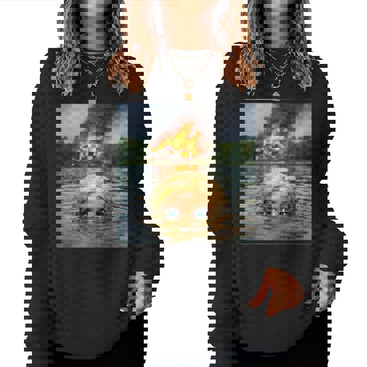 面白い人形の顔の服 ミーム 女性 男性 ヴィンテージ 水泳 レディーススウェットシャツ