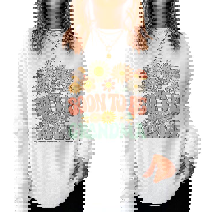 Soon To Be Grandma Expecting Baby Daisy Groovy Wildflower レディーススウェットシャツ