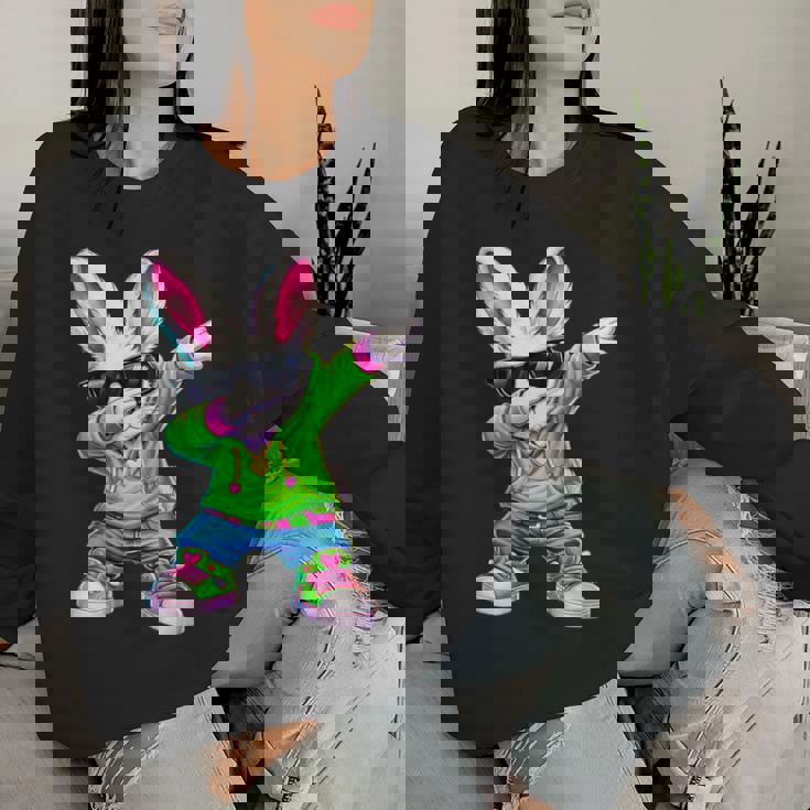 かわいい アニメ ダビングバニー ウサギ ハッピー イースター 男の子 女の子 キッズ レディーススウェットシャツ 彼女への贈り物