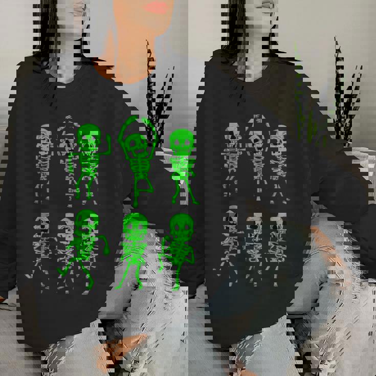 ハロウィン ダンシングスケルトン グリーン 不気味な男の子 女の子 キッズ レディーススウェットシャツ 彼女への贈り物