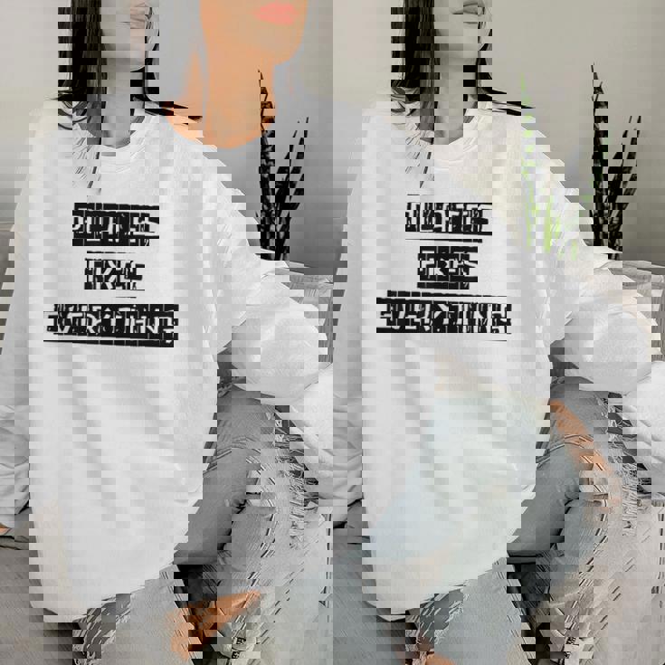 ピラティスは、女性と男性がピラティスを愛するすべてのものを修正します。 レディーススウェットシャツ 彼女への贈り物