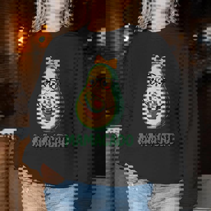 Mamacado Pregnant Avocado Mom Pun レディーススウェットシャツ 面白い贈り物