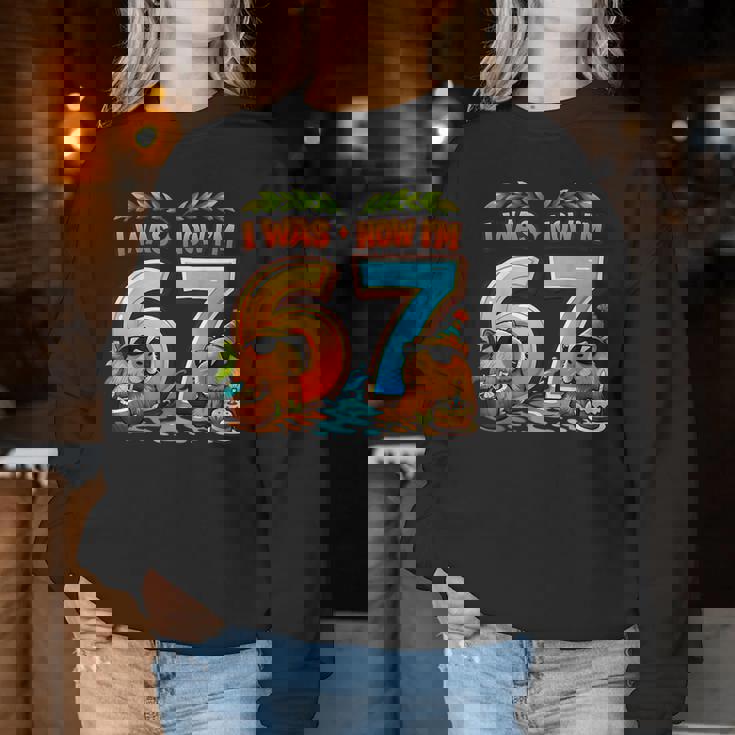 I Was 6 Now I'm 7 Birthday 67 Meme Capybara キッズ 男の子 女の子 レディーススウェットシャツ 面白い贈り物