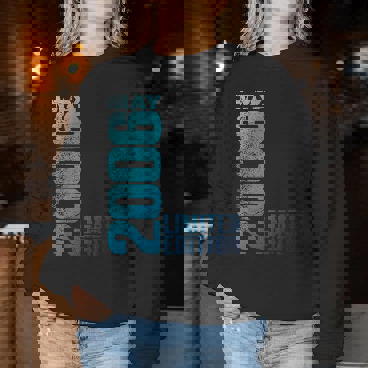 ヴィンテージ2006年5月18歳の男の子の女の子18歳の誕生日 レディーススウェットシャツ 面白い贈り物