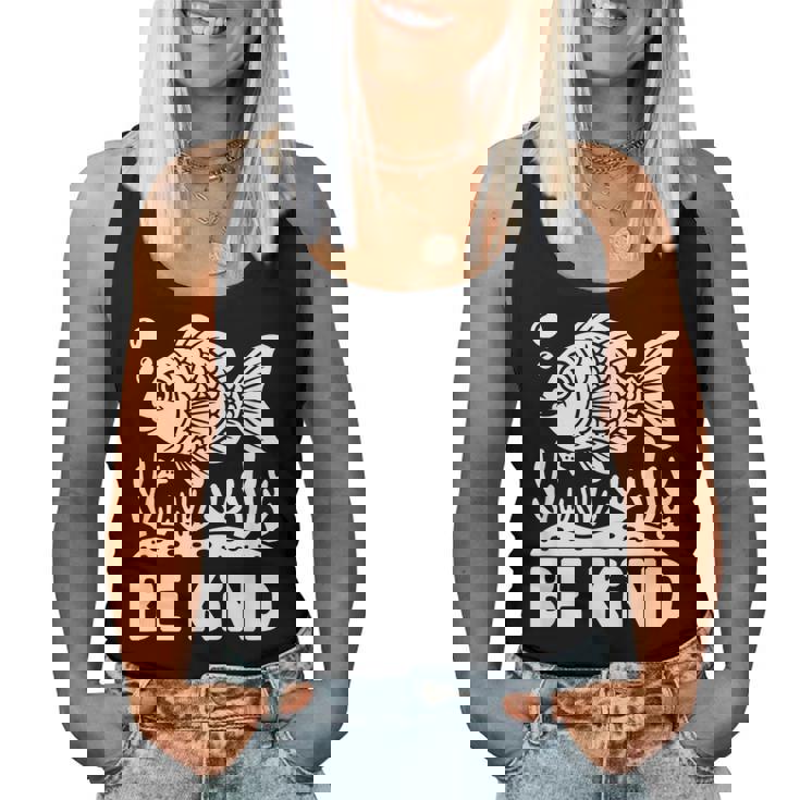 Be Kind Fish 学校教師の初日おめでとう レディースタンクトップ