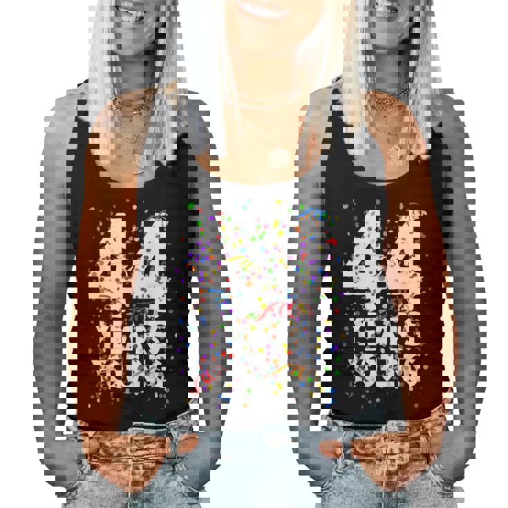 面白い44歳 若い44歳の誕生日おめでとうシャツ 男性用 女性用 レディースタンクトップ