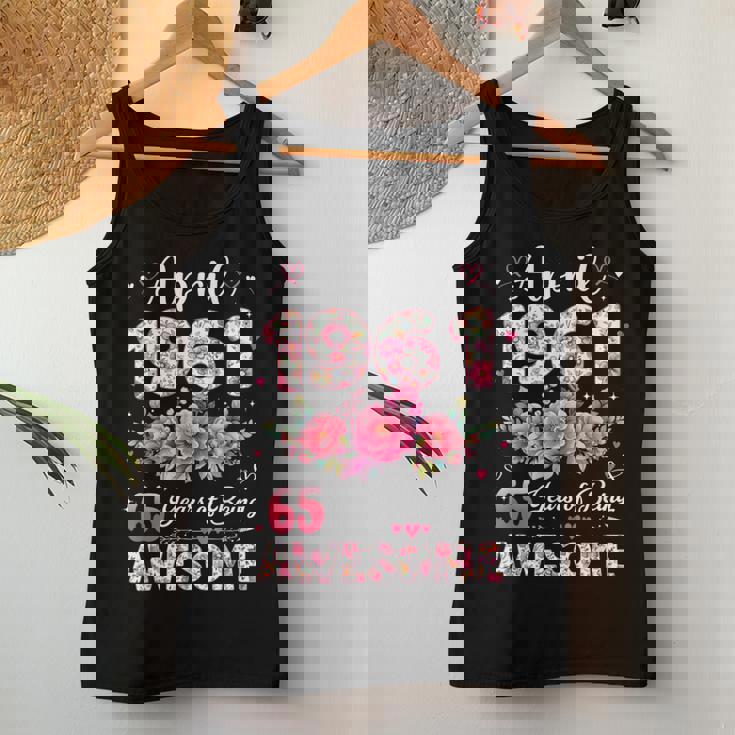 65歳 1961年4月 花柄 65歳 誕生日 男性 女性 レディースタンクトップ 面白い贈り物