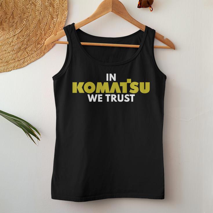 In Komatsu We Trust Dozer ブルドーザー キルドーザー トリビュート レディースタンクトップ 面白い贈り物