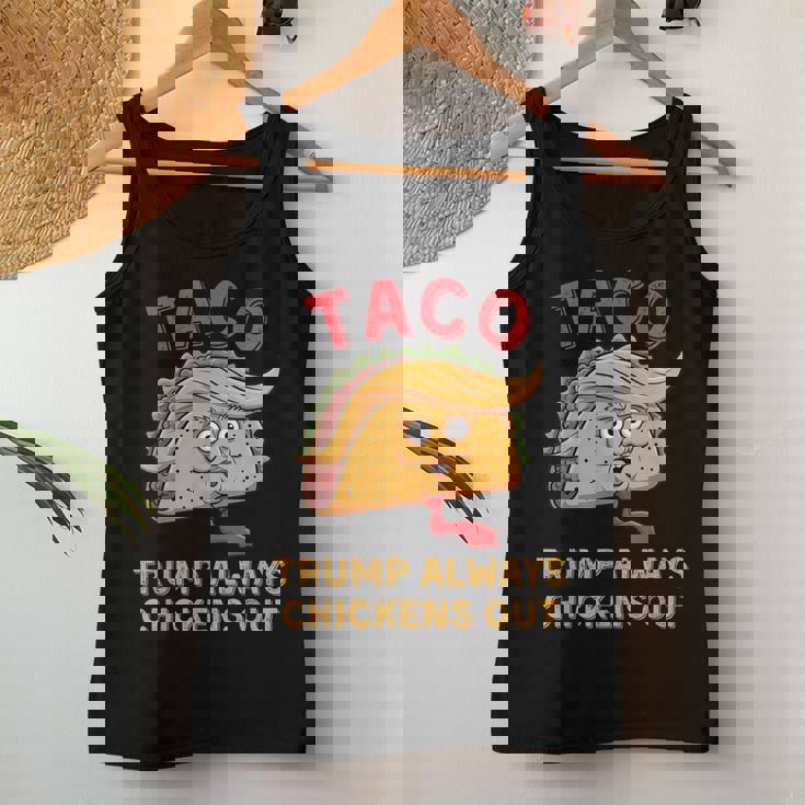 Taco Trump Always Chickens Out アンチトランプニックネーム レディースタンクトップ 面白い贈り物