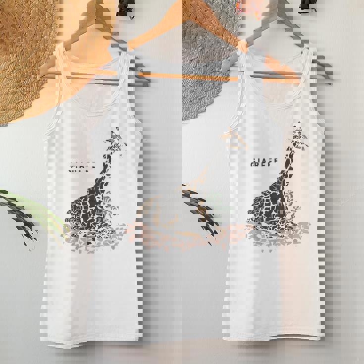 Giraffe キリン イラスト おしゃれ かっこいい キリンの絵 リアル 熱帯の花 野生生物 キリン好き レディースタンクトップ 面白い贈り物