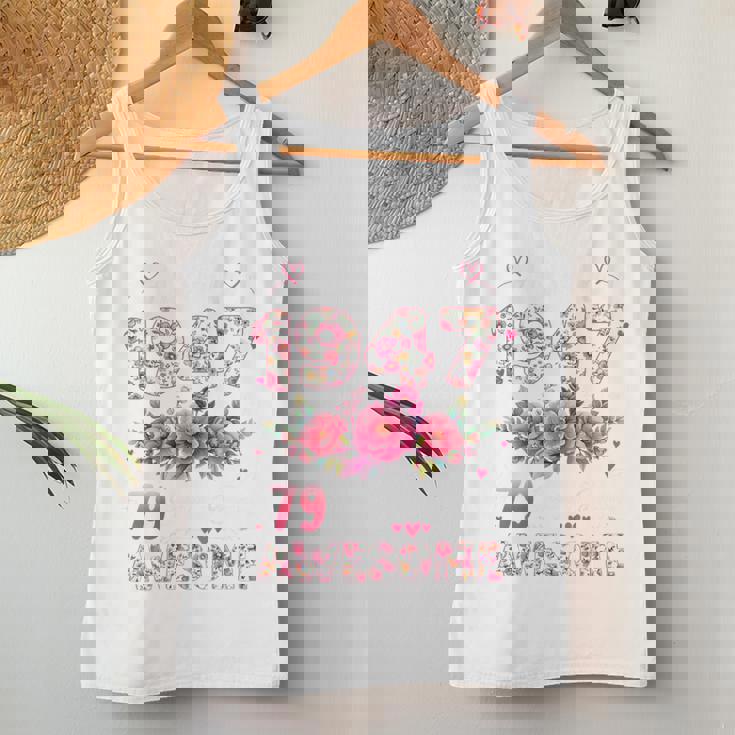 オンバック 79歳 1947年4月 花柄 79歳の誕生日 レディースタンクトップ 面白い贈り物