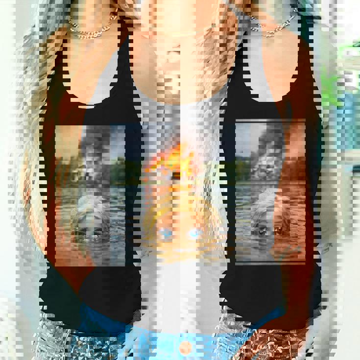 面白い人形の顔の服 ミーム 女性 男性 ヴィンテージ 水泳 レディースタンクトップ 彼女への贈り物