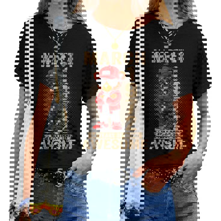 3月 54歳の誕生日 男性 女性 1972年 素晴らしいテディベア レディースTシャツ