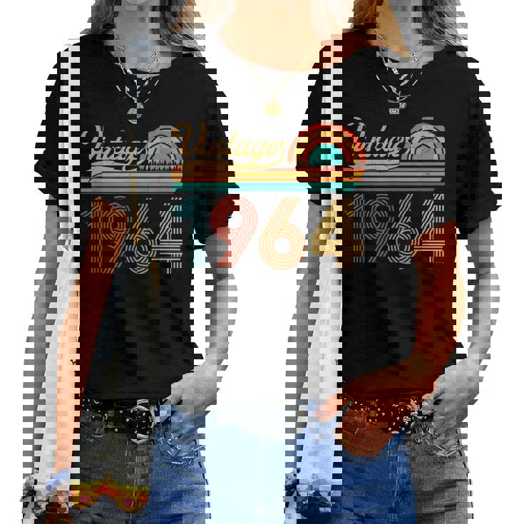 62歳の誕生日プレゼント 62歳 男性 女性 レトロ ヴィンテージ 1964 レディースTシャツ