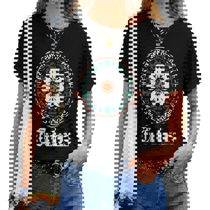 Tudor Kings、Queens Monarchs Of English History Rose レディースTシャツ