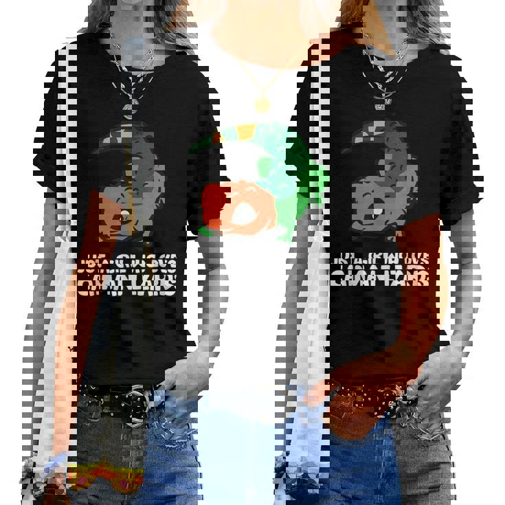 Just A Girl Who Loves Caiman Lizards ファニーカイマントカゲ レディースTシャツ