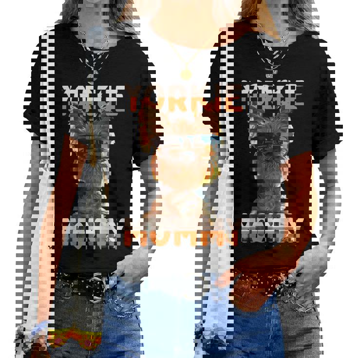 Yorkie Mommyヨーキー ママ 母親 母の日 ママ かわいい ヨークシャー・テリア レディースTシャツ