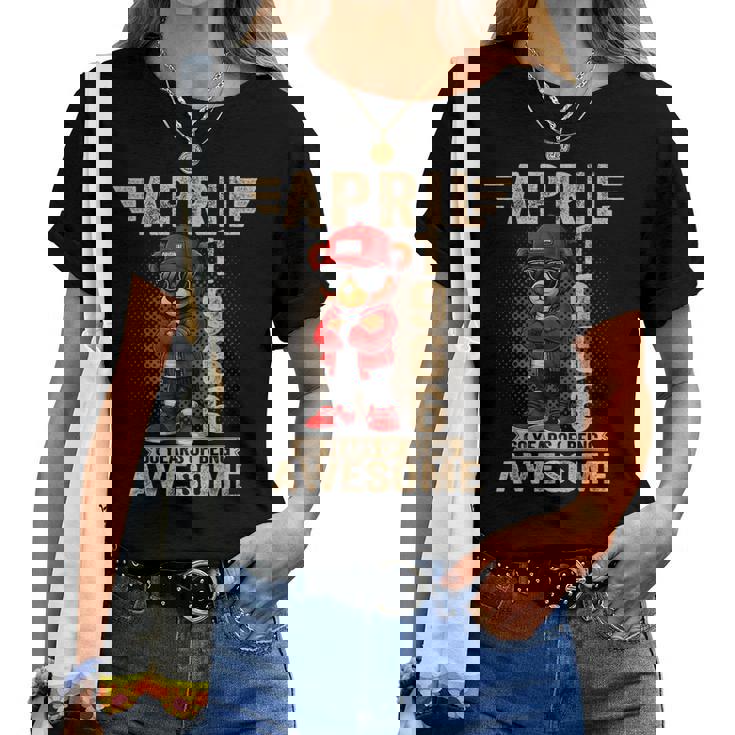 オンバック 4月60日 誕生日 男性 女性 1966年 テディベア レディースTシャツ