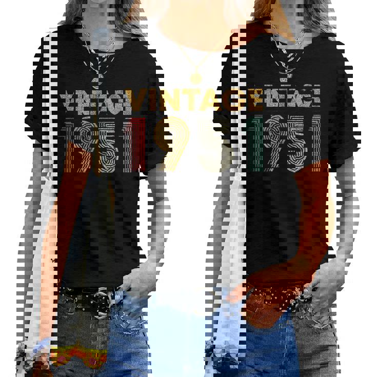 ヴィンテージ 1951 75 歳の誕生日プレゼント 男性 女性 75 歳 レディースTシャツ