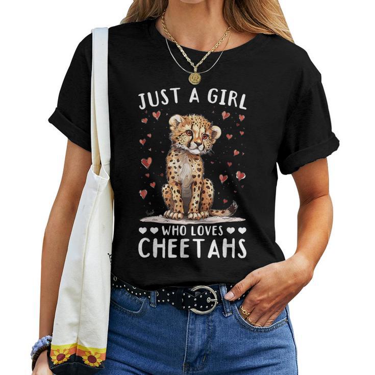 面白いチーターアニマル。チーターが大好きな女の子だけ。 レディースTシャツ