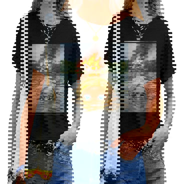 面白い人形の顔の服 ミーム 女性 男性 ヴィンテージ 水泳 レディースTシャツ